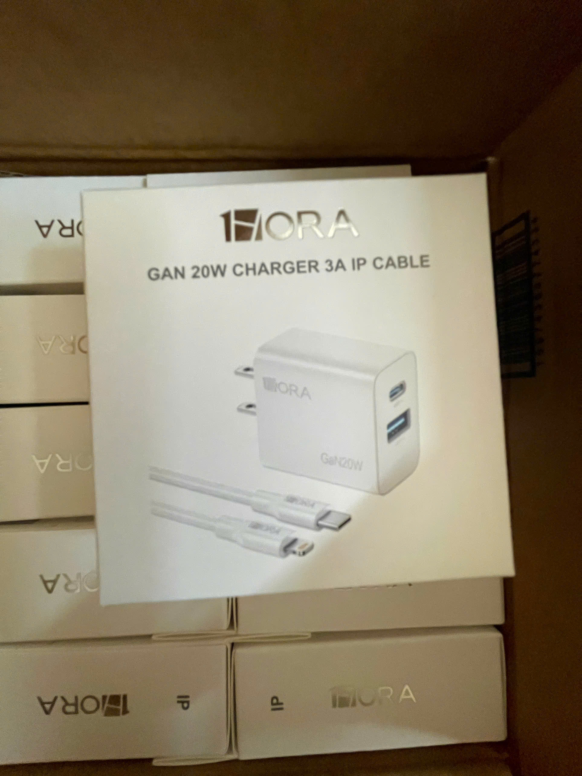 Bộ sạc PD 20w ( USB + C ) Type C to Lighning, GAR163B